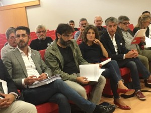 Na defensa do noso mar , en contra da privatizaciòn do mesmo en Compostela e os sectores afectados
